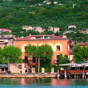 Casa - Casa Del Padre Nascimbeni Gasthof Torri Del Benaco